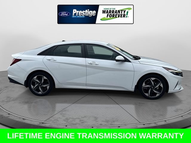 Used 2023 Hyundai Elantra SEL w/ Convenience Package FWD image 3
