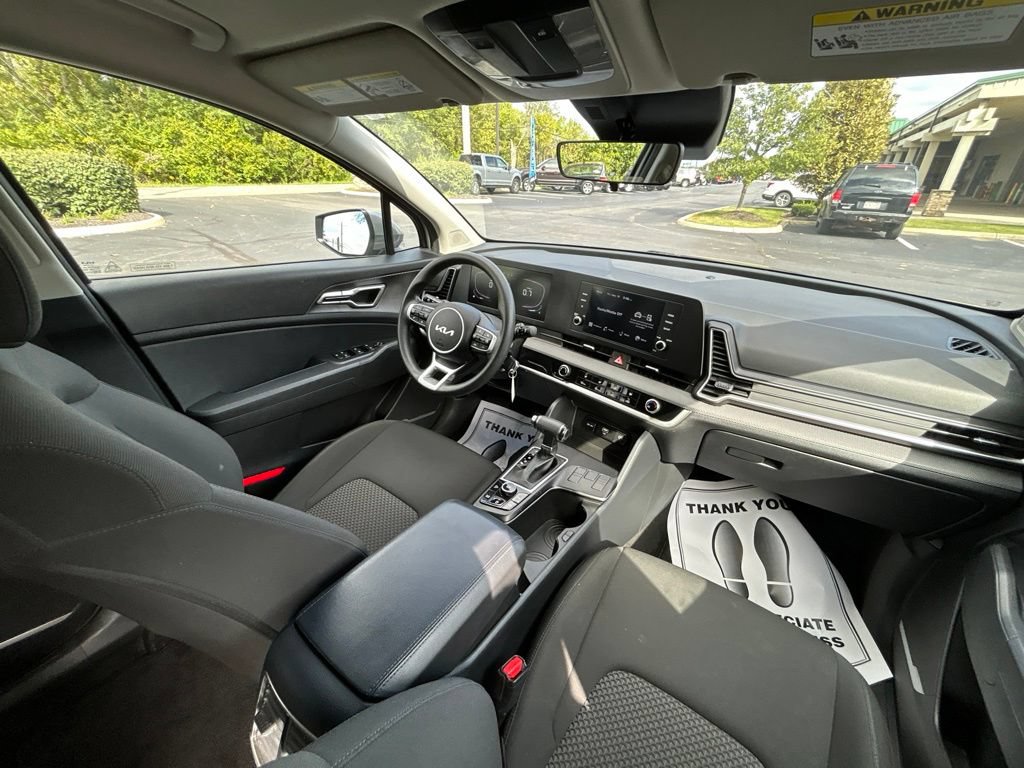 Used 2024 Kia Sportage LX FWD image 34