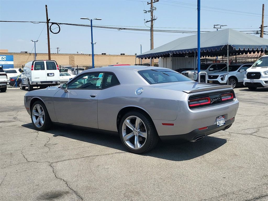 Used 2016 Dodge Challenger R/T RWD image 29
