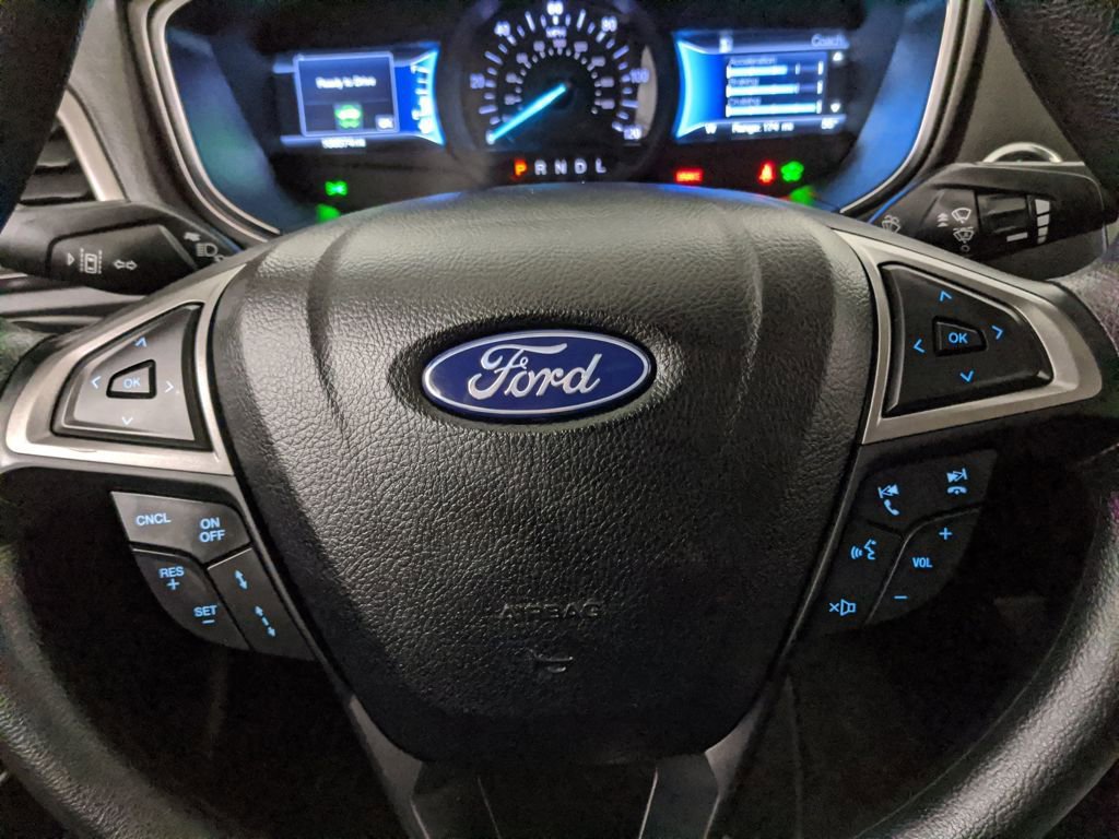Used 2020 Ford Fusion SE image 11