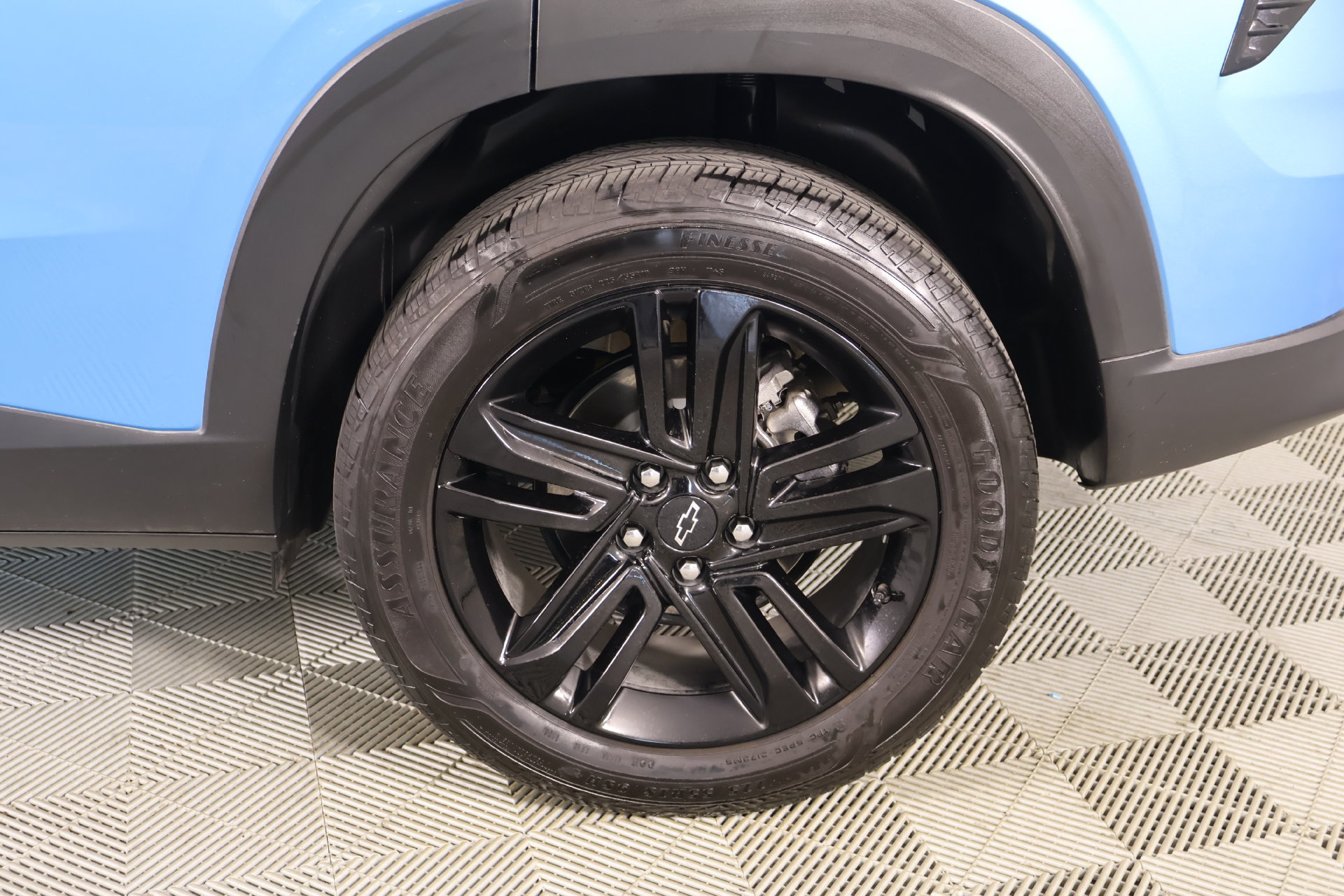 Used 2025 Chevrolet Trax ACTIV FWD image 18