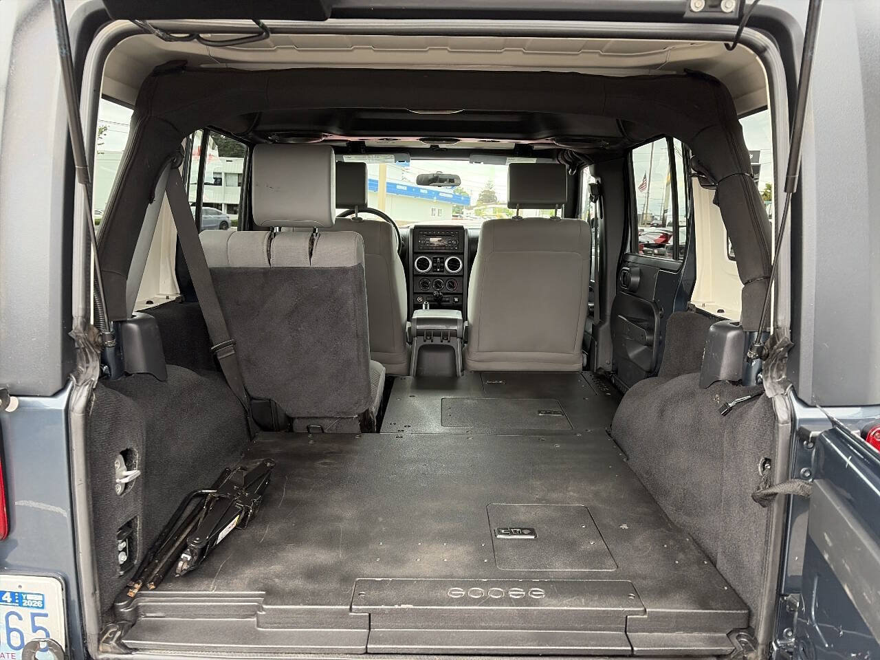 Used 2008 Jeep Wrangler Unlimited Sahara AWD/4WD image 8