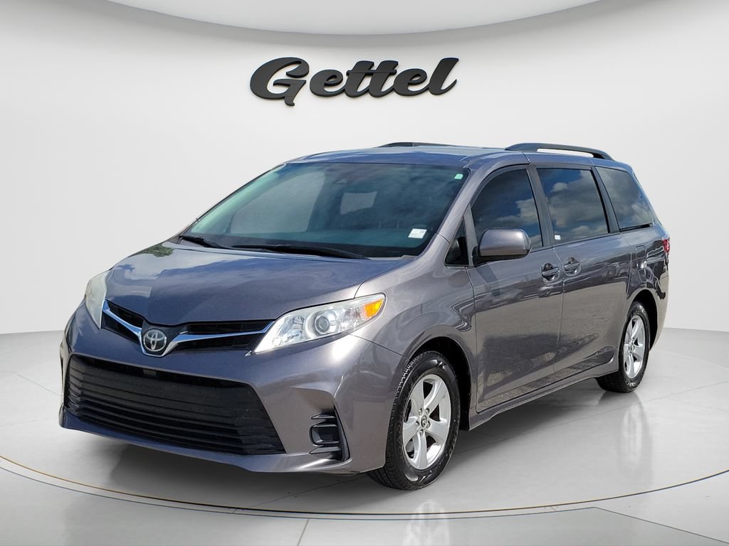 Used 2020 Toyota Sienna LE FWD video 1