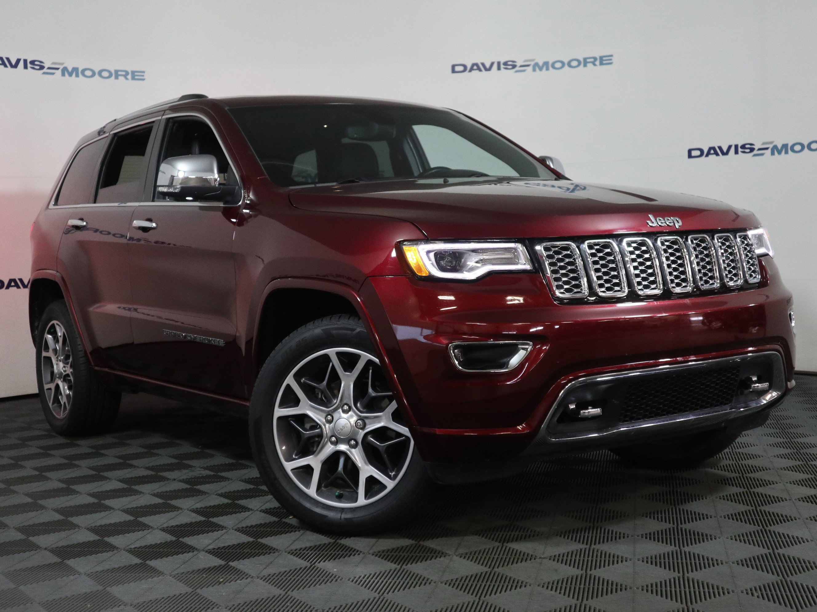 Used 2020 Jeep Grand Cherokee Overland video 2