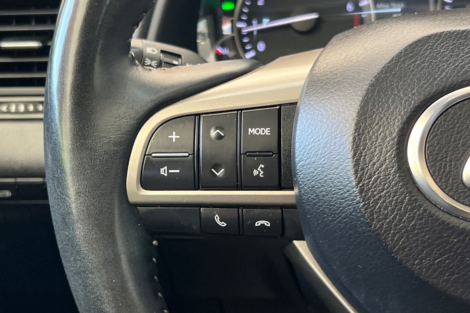 Used 2016 Lexus RX 350 AWD w/ Premium Package image 27