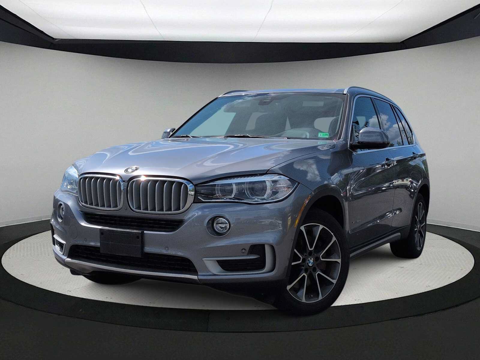 Used 2018 BMW X5 xDrive50i AWD/4WD image 1