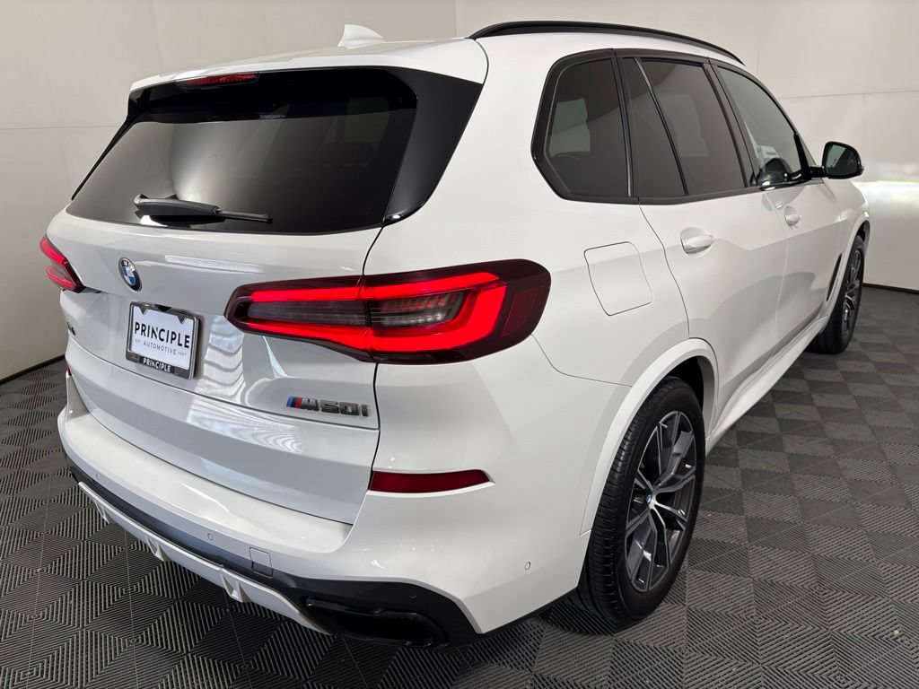 Used 2021 BMW X5 M50i w/ Premium Package AWD/4WD image 5