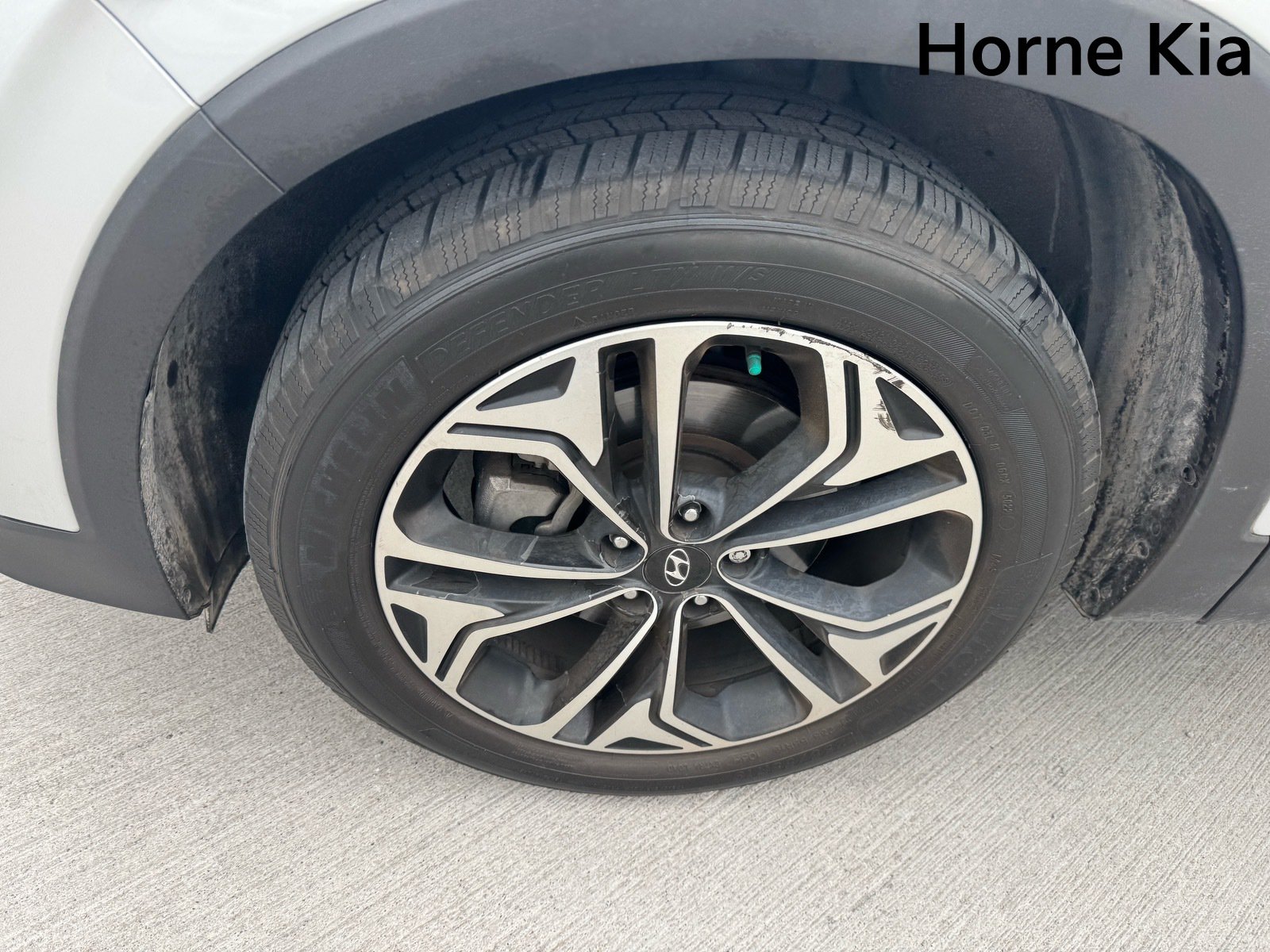 Used 2019 Hyundai Santa Fe FWD w/ Cargo Package image 8