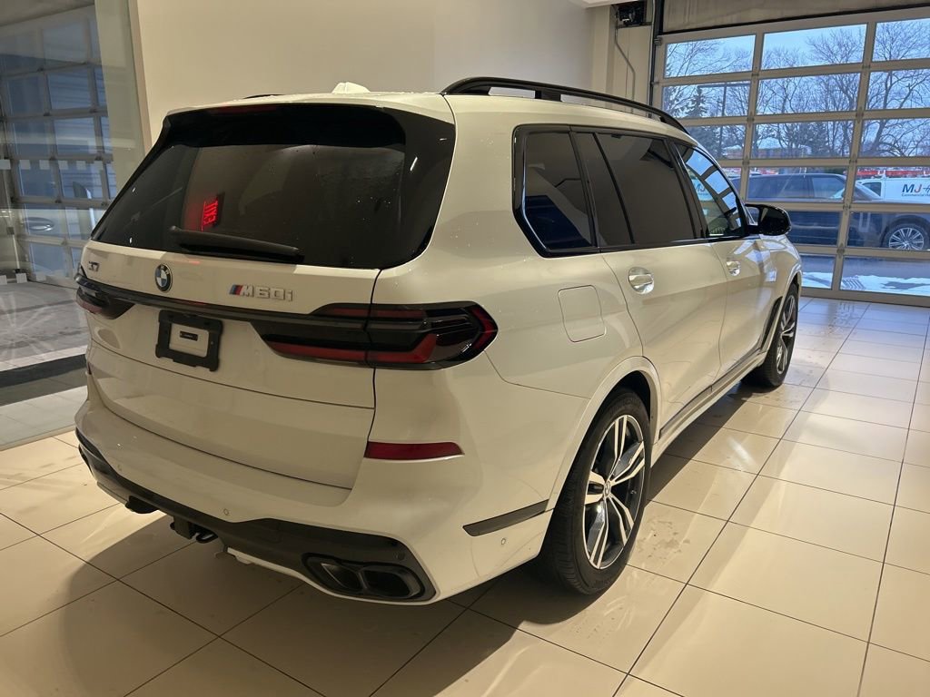 Used 2024 BMW X7 M60i w/ Executive Package image 19