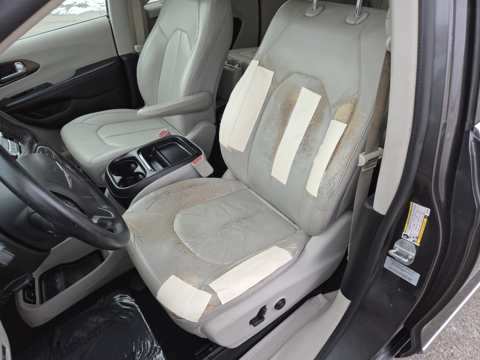 Used 2017 Chrysler Pacifica Touring-L w/ Tire & Wheel Group image 22