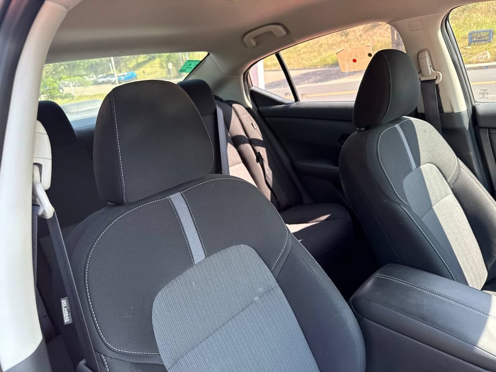Used 2024 Nissan Sentra SV w/ Lighting Package FWD image 32