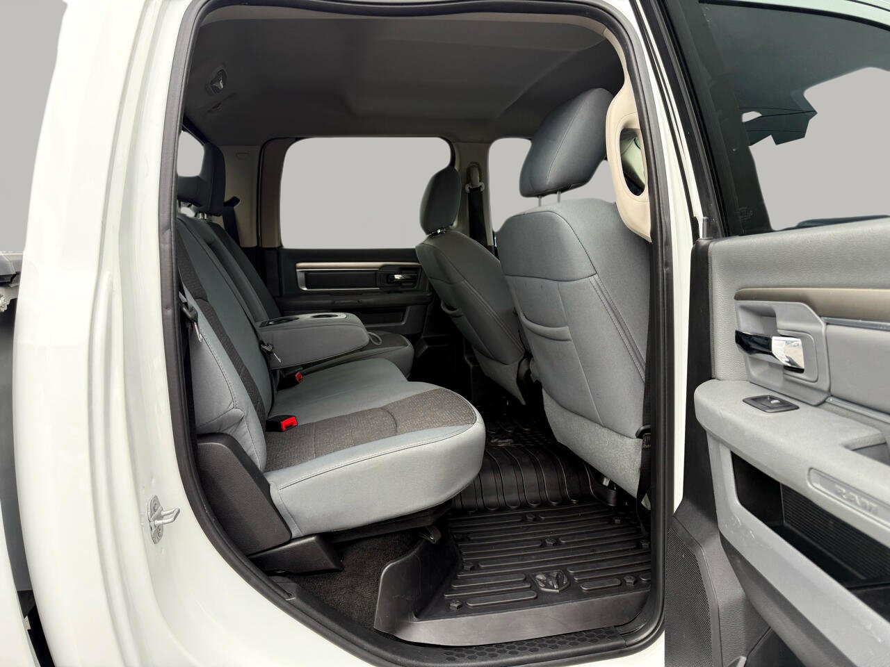 Used 2013 RAM 3500 Big Horn image 16