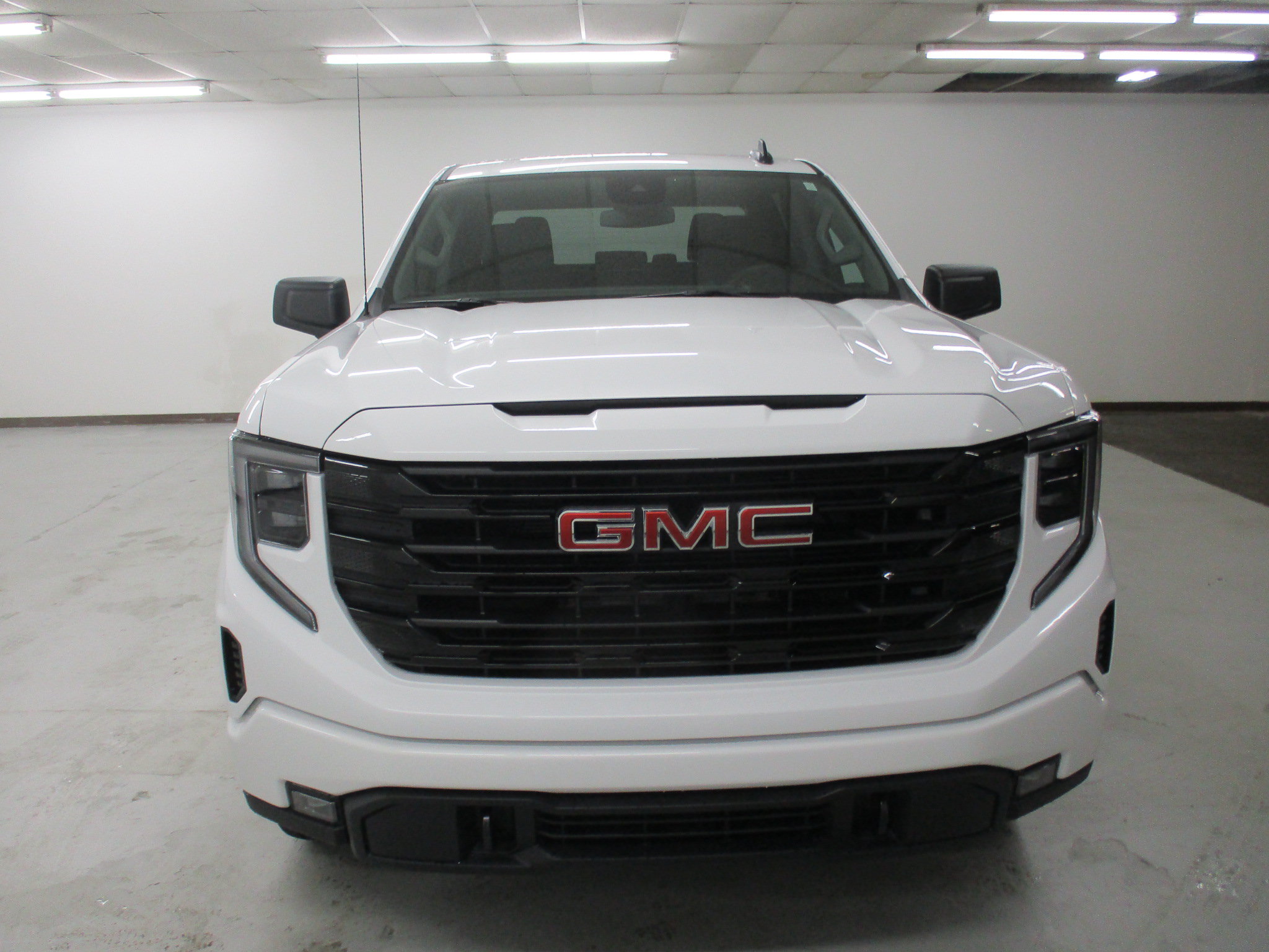 New 2026 GMC Sierra 1500 Elevation AWD/4WD image 2
