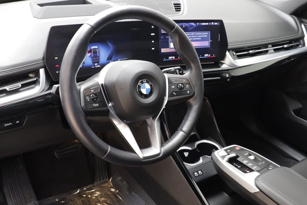 Certified 2025 BMW X1 xDrive28i image 7