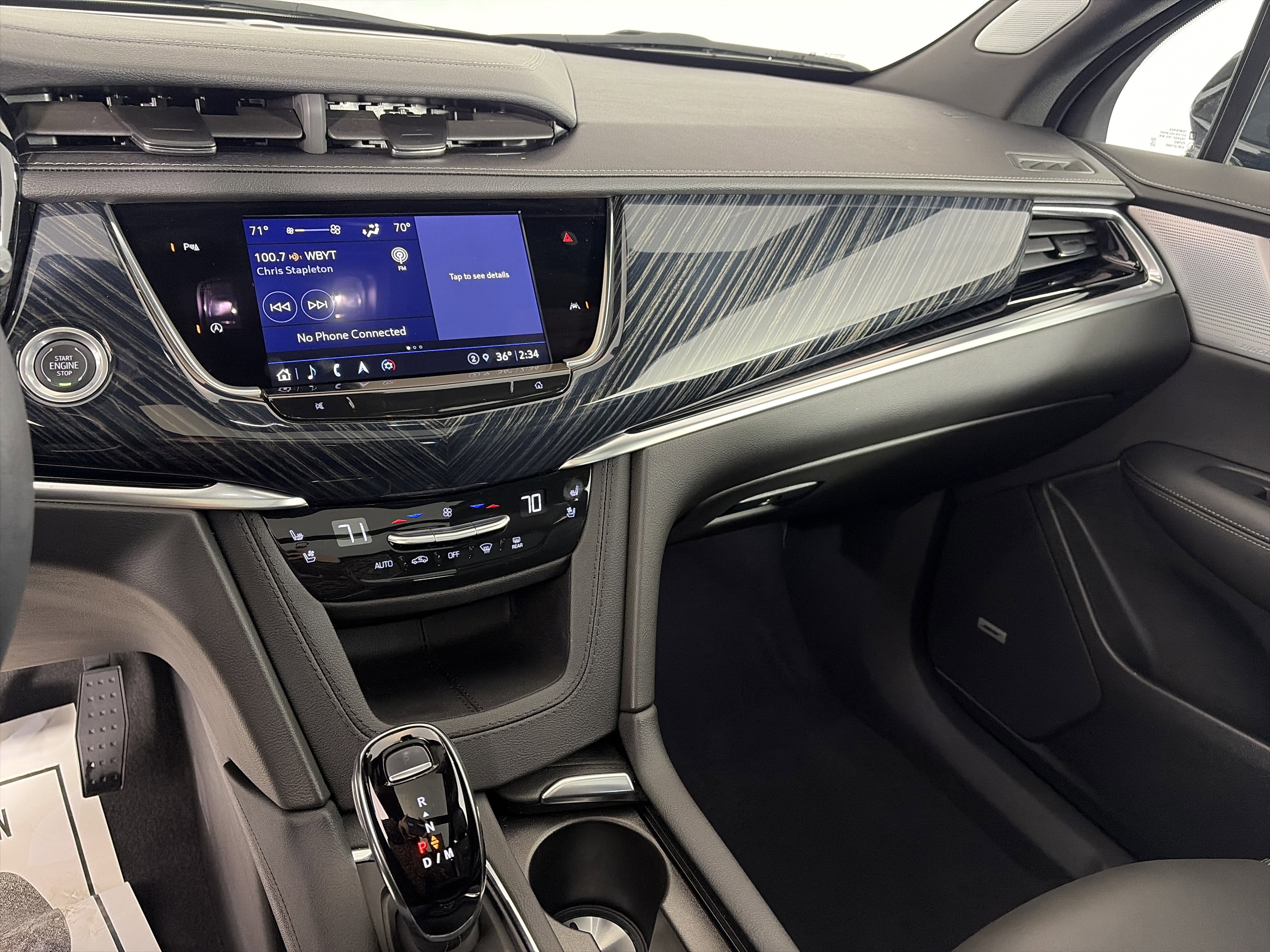 Certified 2024 Cadillac XT6 Premium Luxury w/ LPO, Floor Liner Package image 4