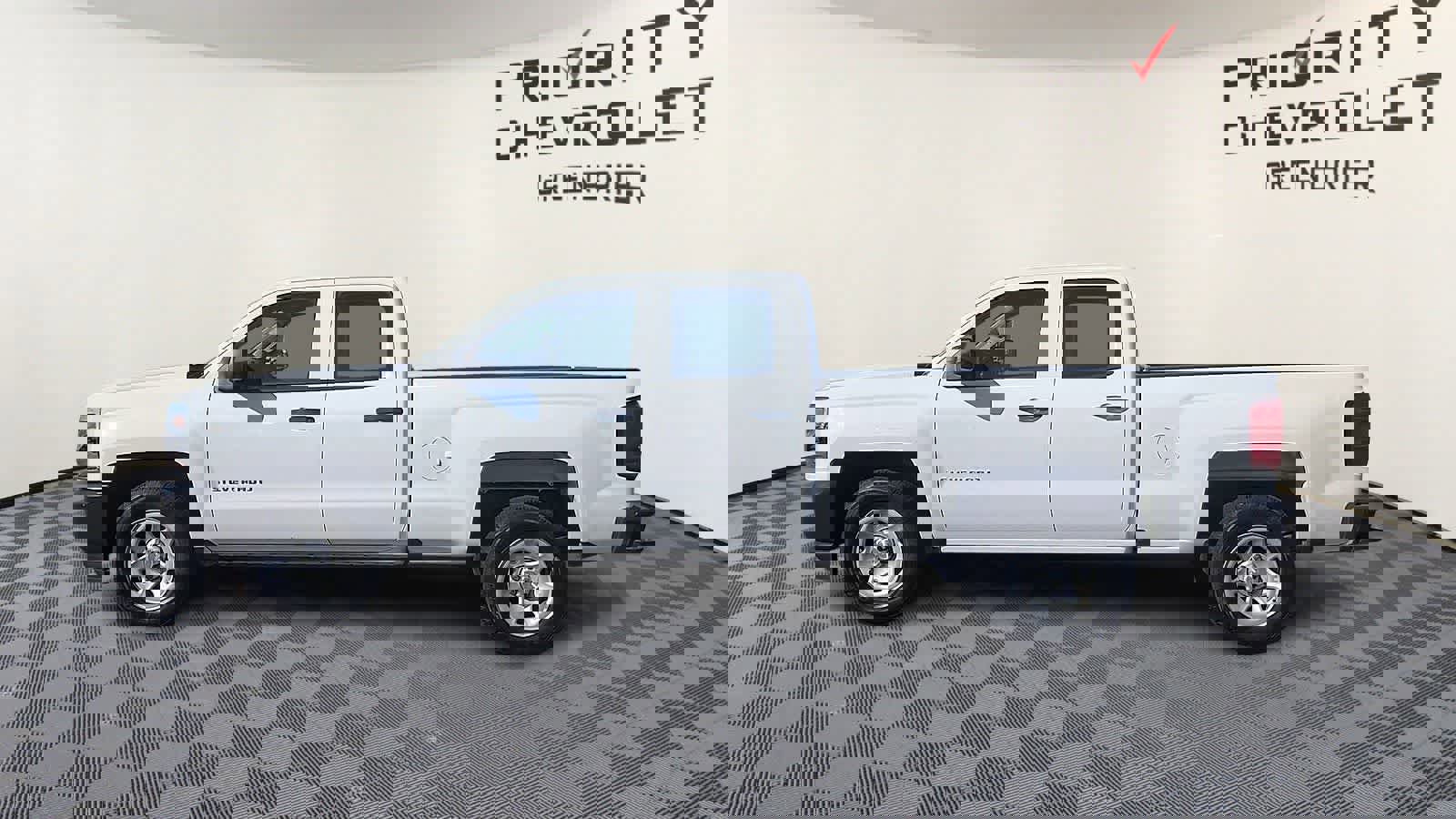 Used 2018 Chevrolet Silverado 1500 W/T w/ Trailering Package image 5