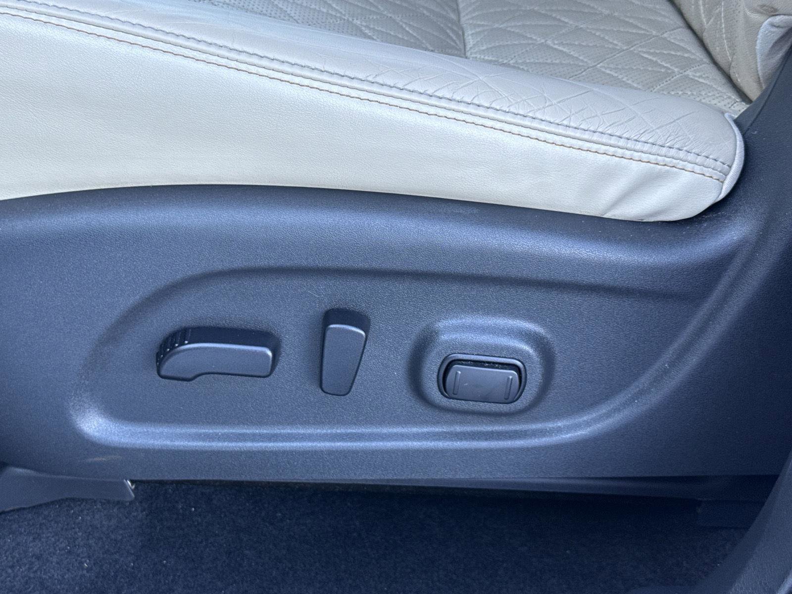 Used 2022 Nissan Murano Platinum w/ Cargo Package image 13