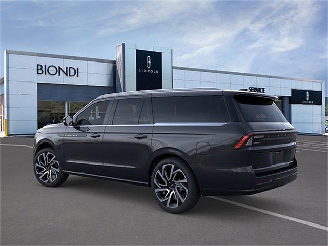 New 2026 Lincoln Navigator L Black Label image 4