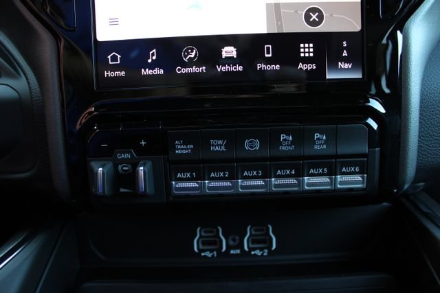 New 2026 RAM 3500 Laramie w/ Night Edition AWD/4WD image 32