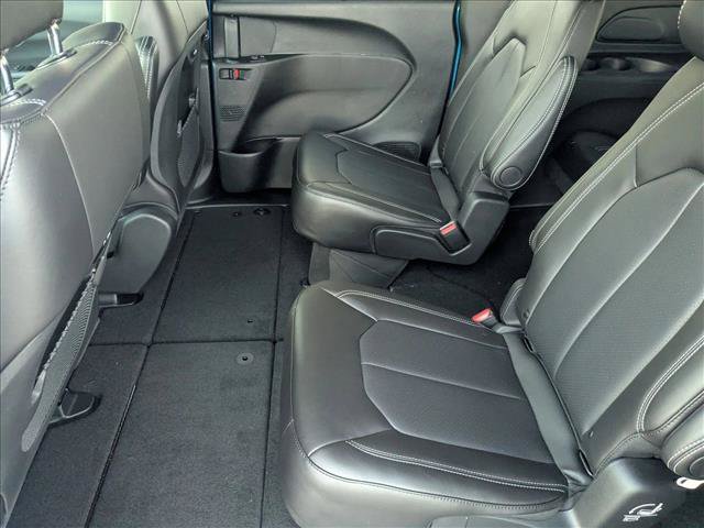 New 2026 Chrysler Pacifica Select w/ S Appearance Package AWD/4WD image 15