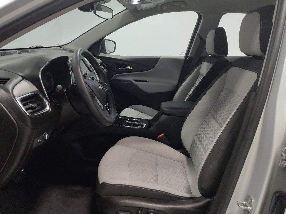 Used 2022 Chevrolet Equinox LS w/ LPO, Floor Liner Package AWD/4WD image 17