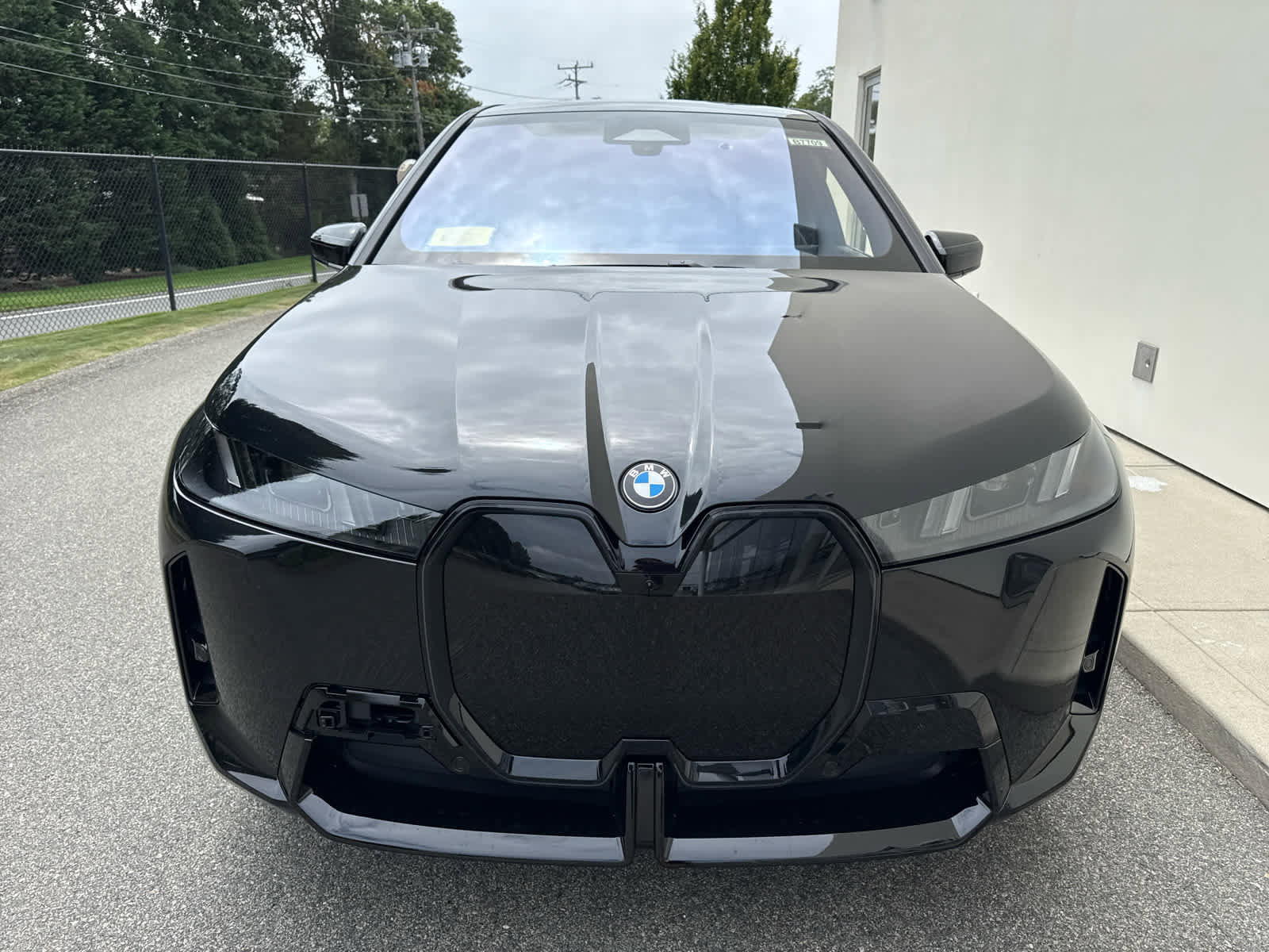 New 2026 BMW iX xDrive60 w/ M Sport Package image 8