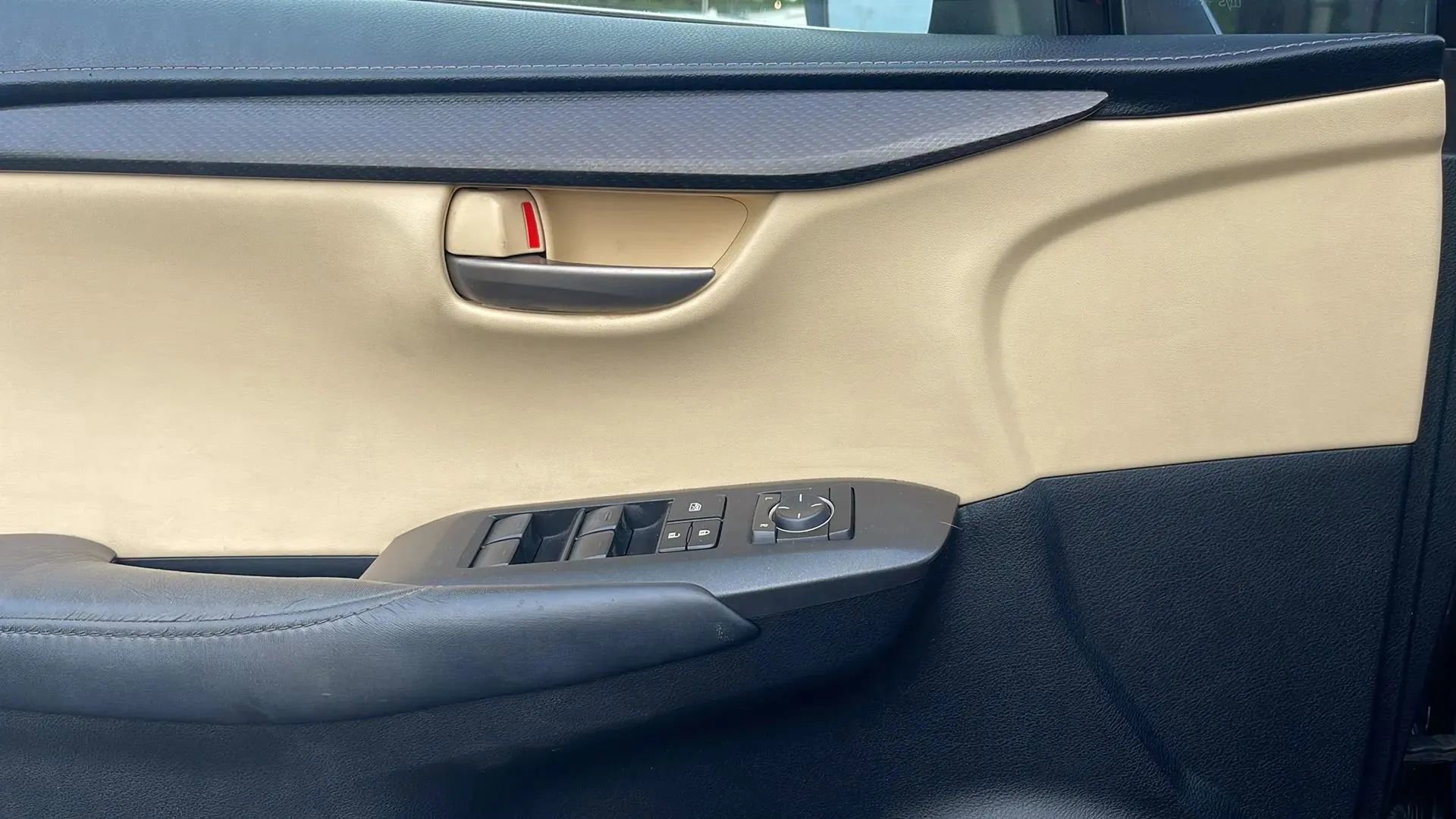 Used 2015 Lexus NX 200t FWD image 13