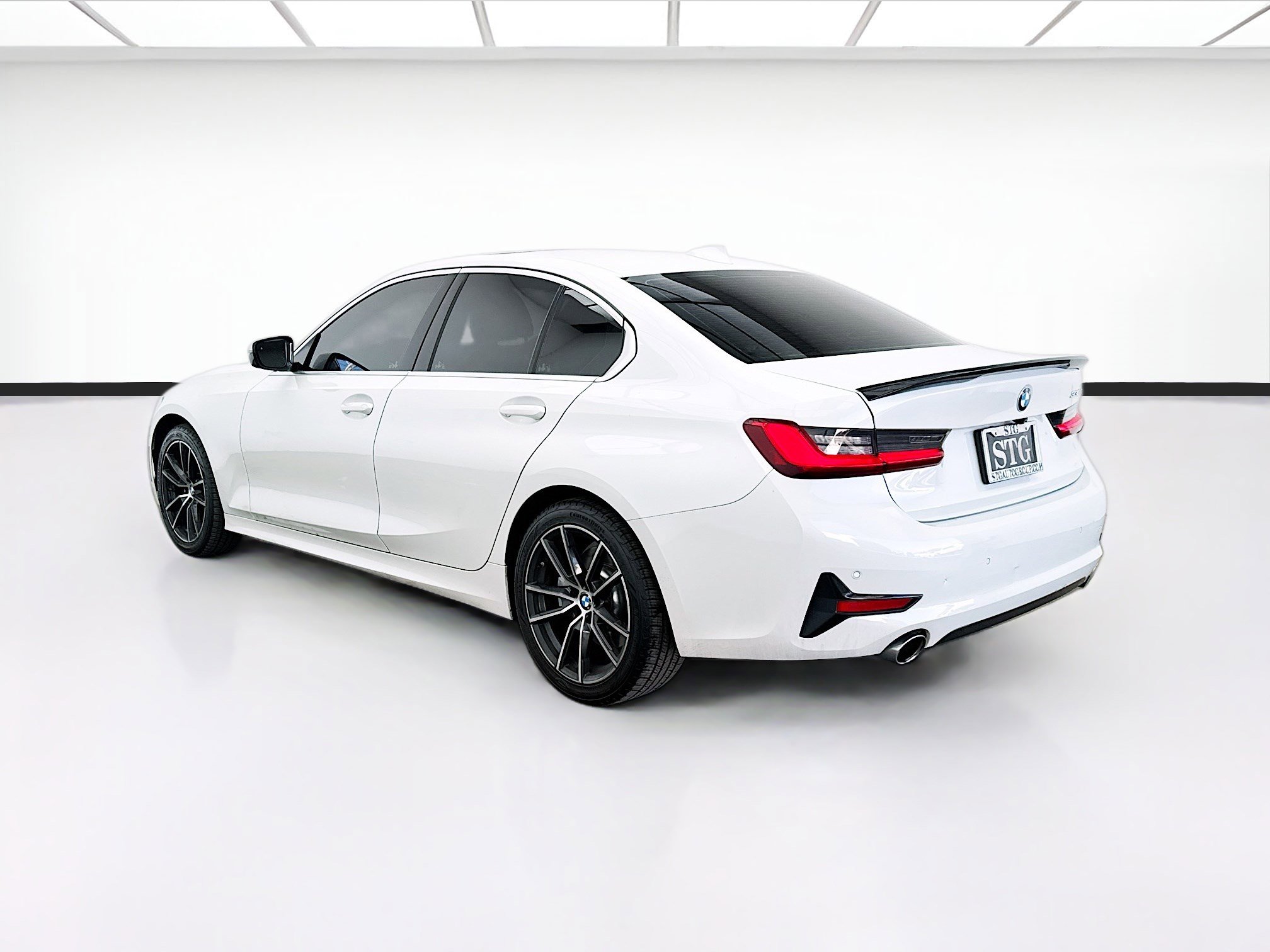 Used 2020 BMW 330i Sedan w/ Driving Assistance Package image 6