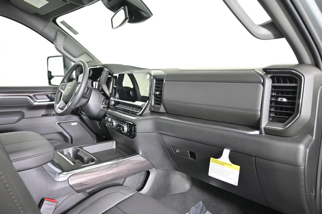 New 2026 Chevrolet Silverado 2500 LTZ w/ LTZ Plus Package AWD/4WD image 15