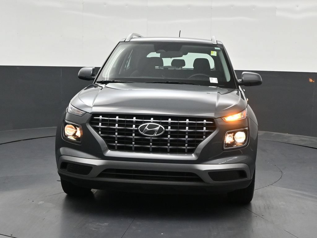 Used 2024 Hyundai Venue SEL FWD image 9