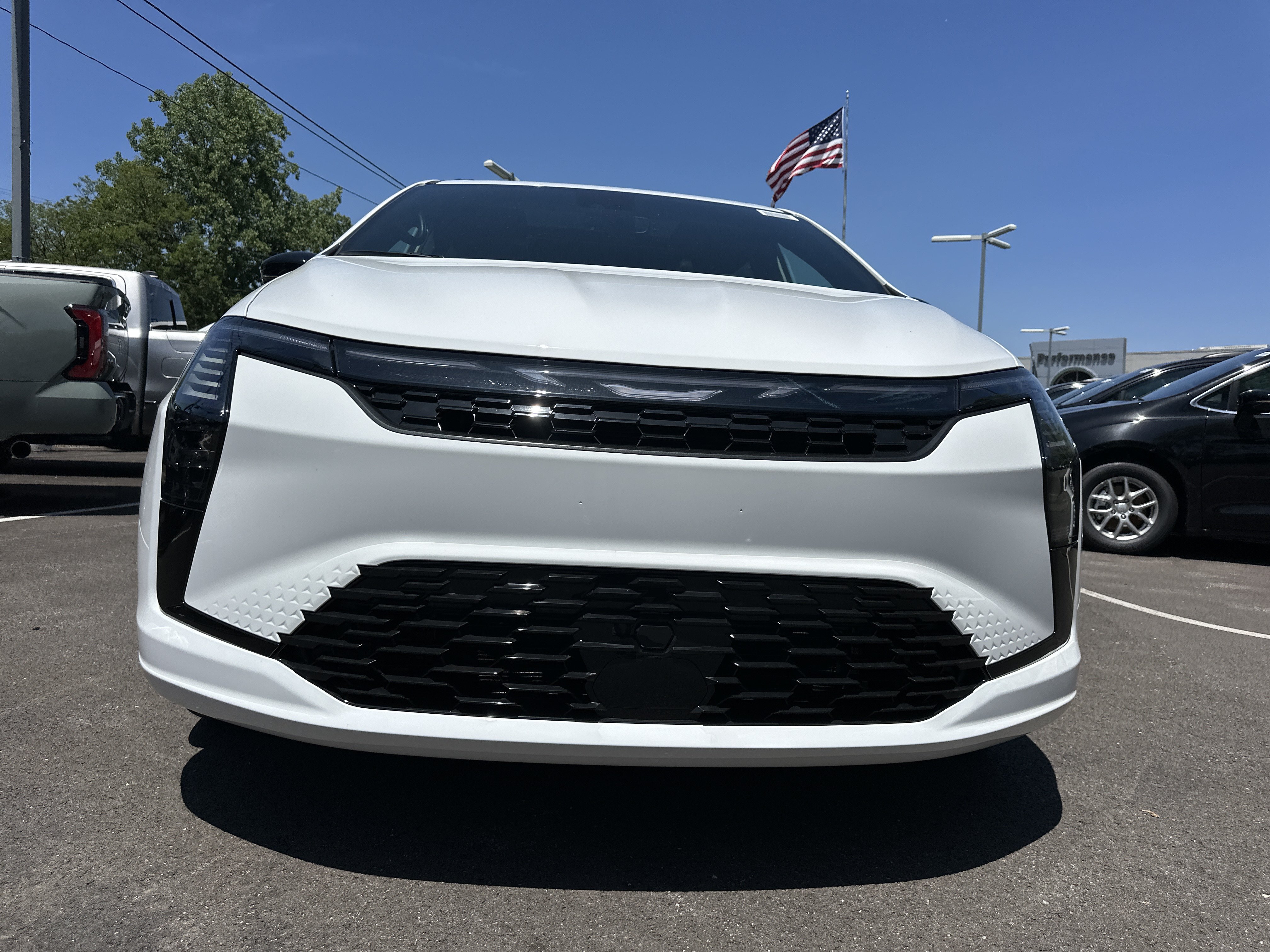New 2027 Chrysler Pacifica Limited FWD image 24