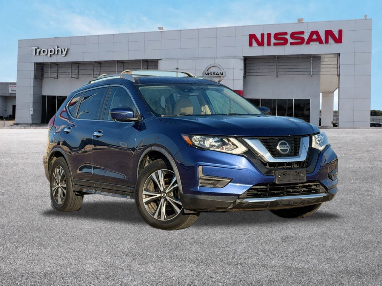 Used 2019 Nissan Rogue SV w/ Sun & Sound Touring Package FWD image 1