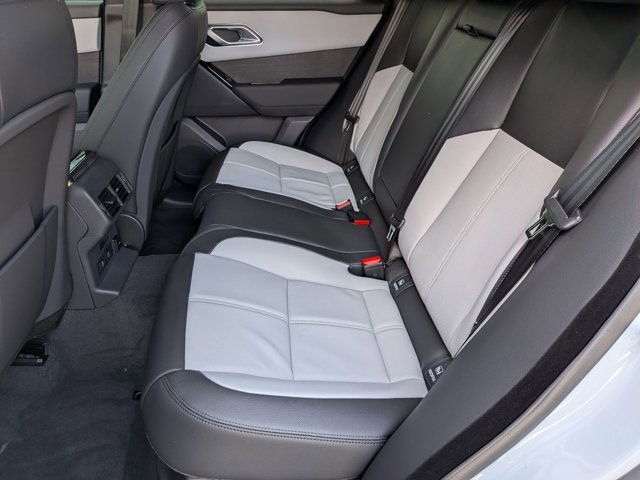 New 2026 Land Rover Range Rover Velar Dynamic SE image 15