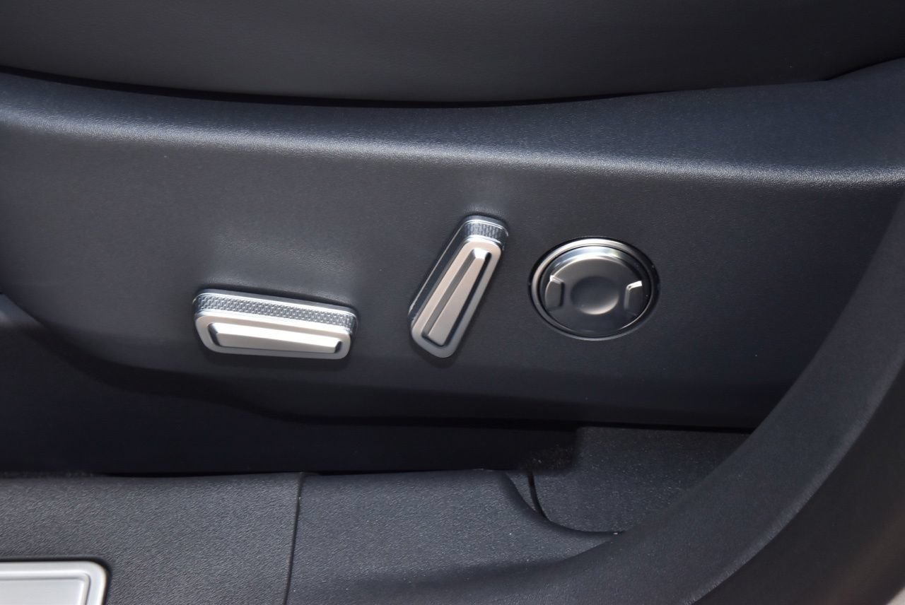 New 2026 Lincoln Nautilus Reserve AWD/4WD image 42