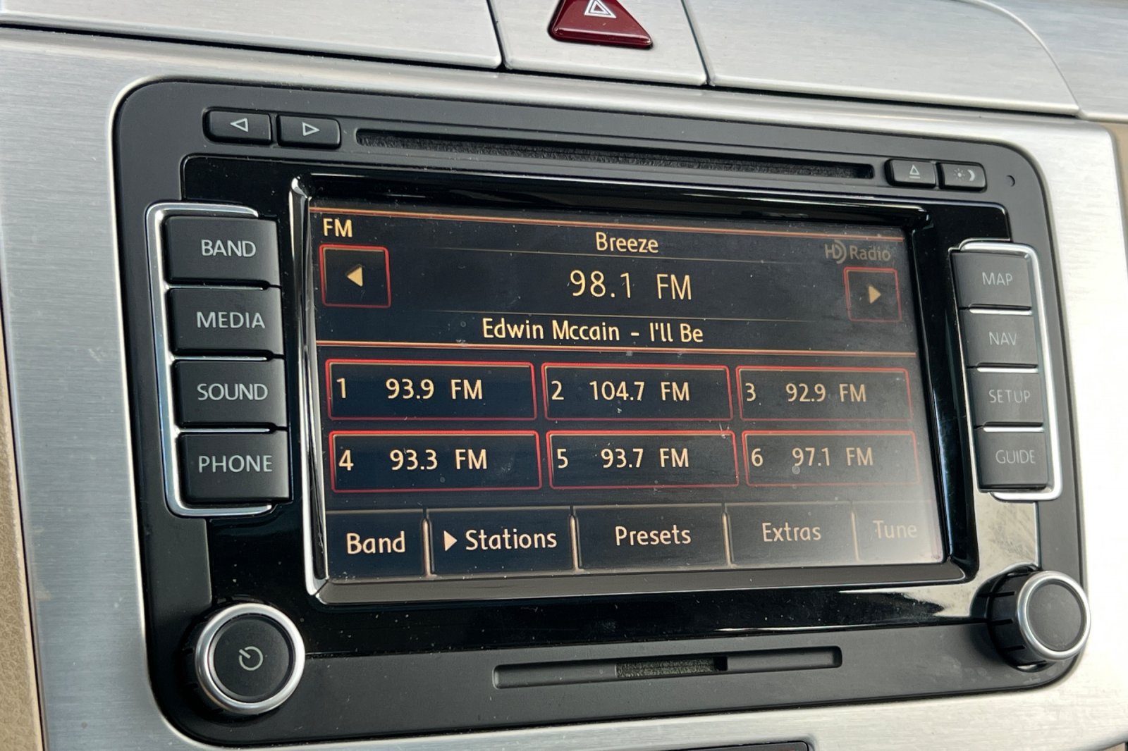 Used 2010 Volkswagen CC Luxury FWD image 20