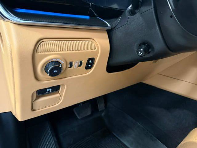 Certified 2025 Jeep Grand Wagoneer L Series III w/ Rear Seat Video Group 1 AWD/4WD image 49