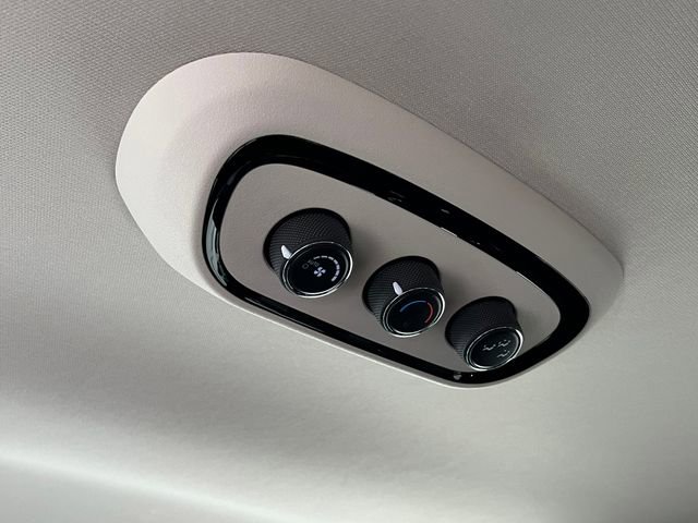 Used 2022 Dodge Durango SXT image 31