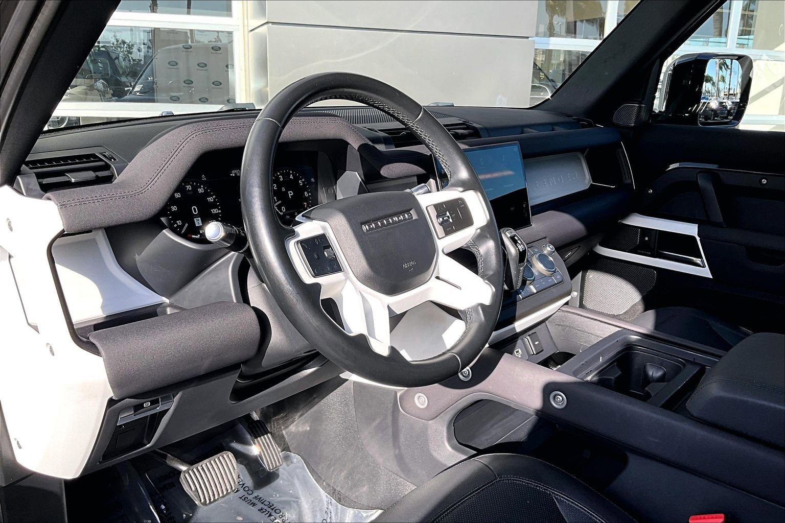 Certified 2022 Land Rover Defender 110 S AWD/4WD image 14