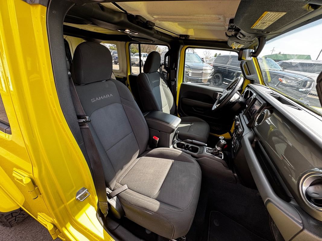 Used 2023 Jeep Wrangler Unlimited Sahara AWD/4WD image 29