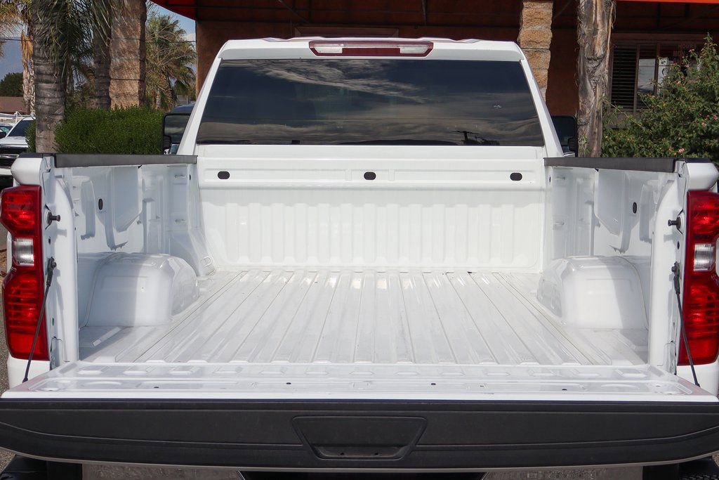 Used 2024 Chevrolet Silverado 2500 LT AWD/4WD image 8