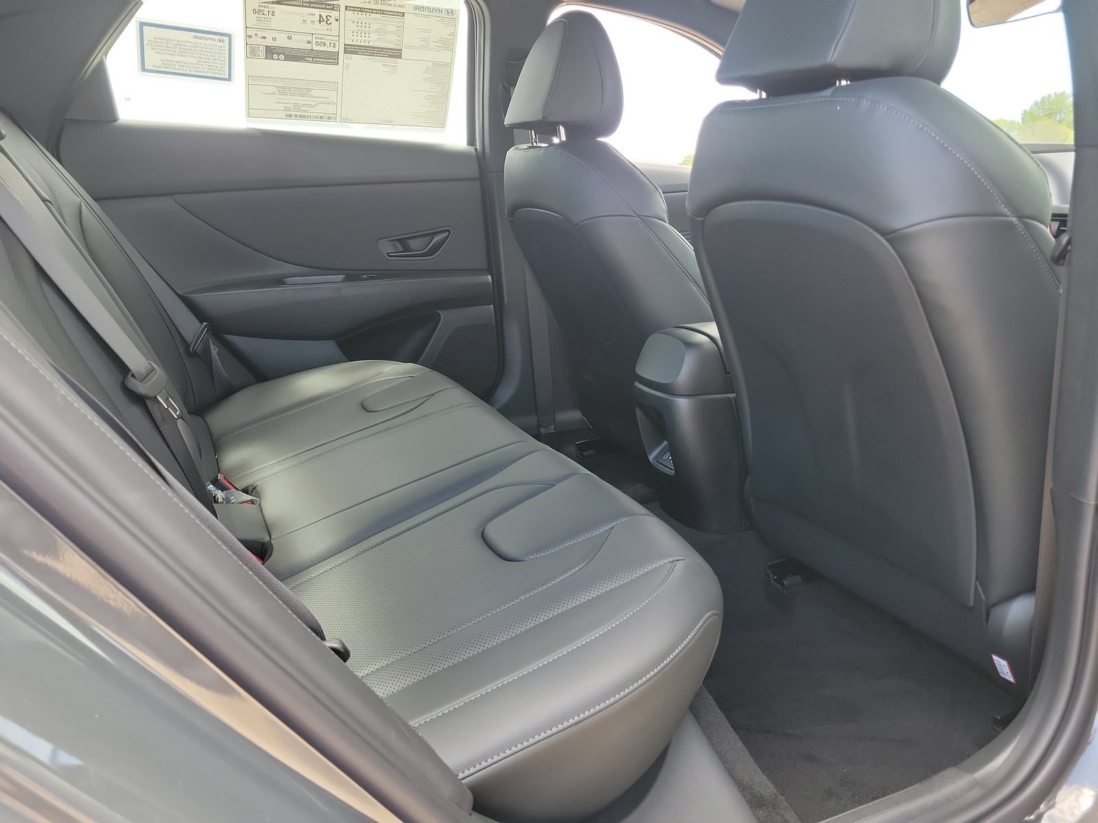 New 2026 Hyundai Elantra SEL Sport FWD image 18