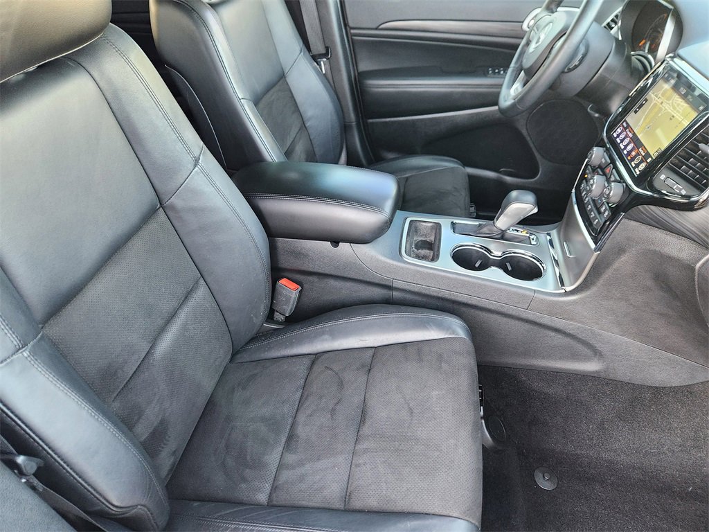 Used 2020 Jeep Grand Cherokee Altitude image 14
