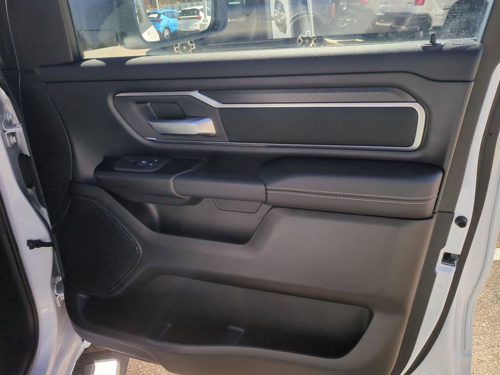 Used 2025 RAM 1500 Big Horn AWD/4WD image 30