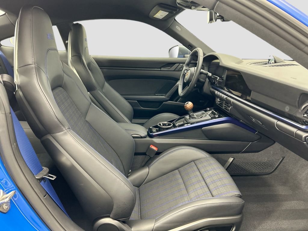 Used 2025 Porsche 911 Carrera T image 19