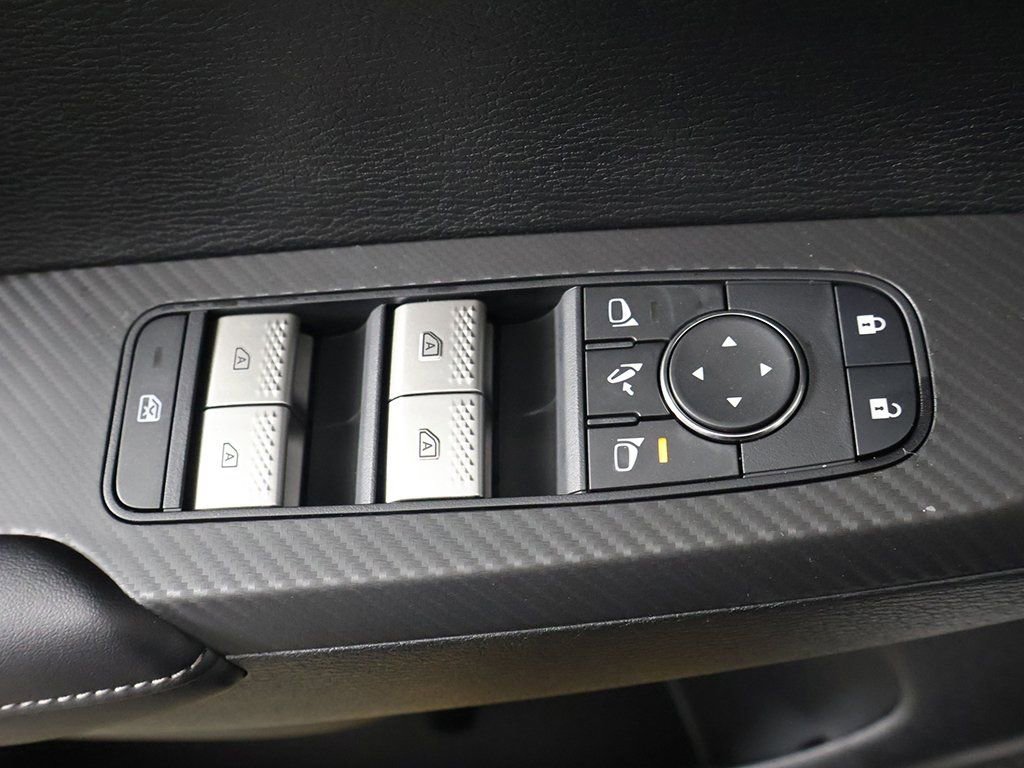 New 2026 Mitsubishi Outlander SE image 40