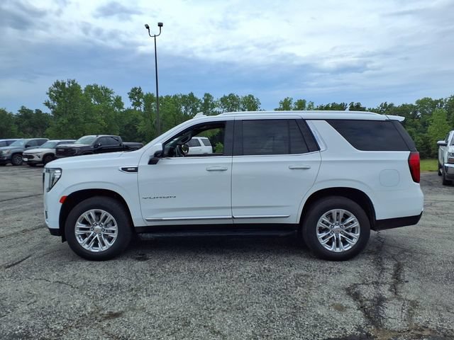 Used 2024 GMC Yukon SLT w/ SLT Luxury Package AWD/4WD image 11