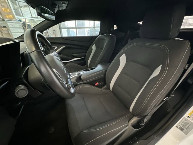 Used 2021 Chevrolet Camaro LT RWD image 15