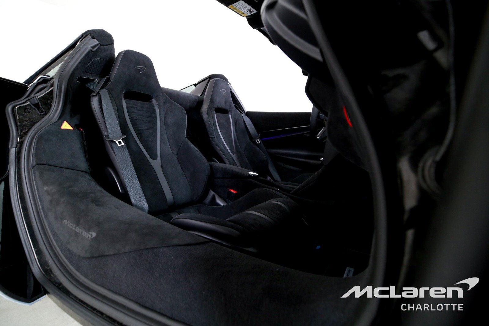 Used 2026 McLaren 750S Spider RWD image 20