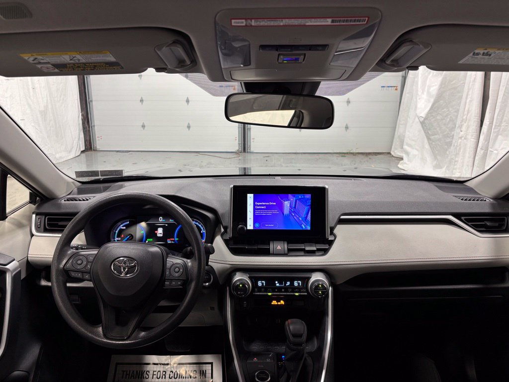 Used 2025 Toyota RAV4 XLE AWD/4WD image 41