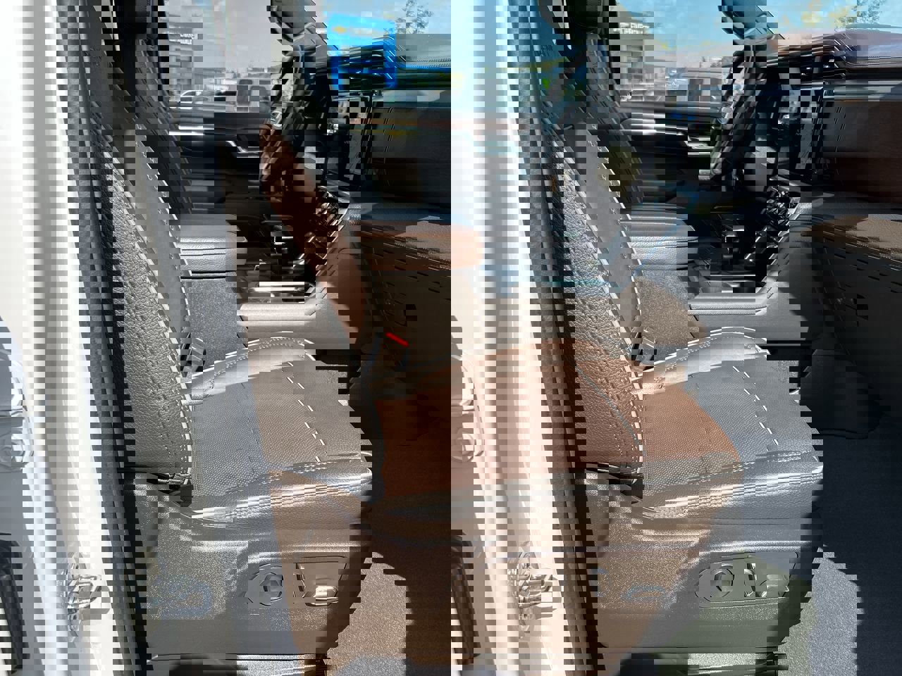 Used 2023 GMC Sierra 1500 Denali w/ Technology Package image 17